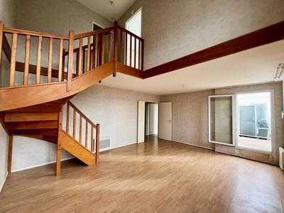 Appartement - 82 m² - 4 pièces