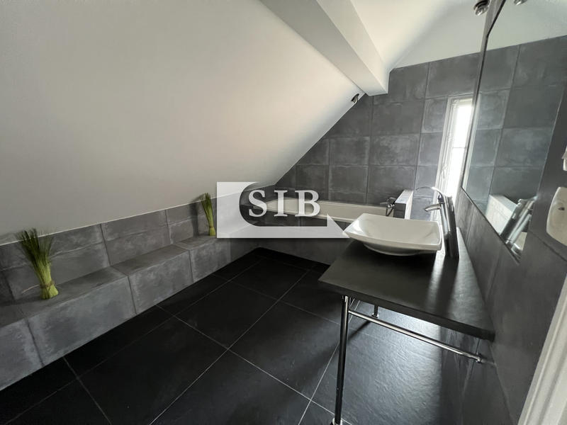 Maison - 160 m² - 7 pièces