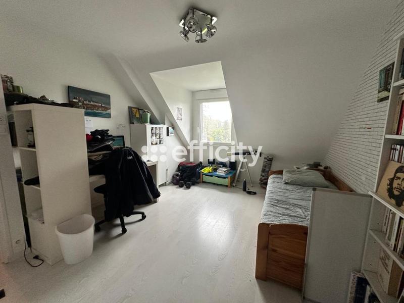 Maison - 135 m² - 8 pièces