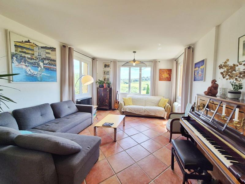 Maison - 405 m² - 15 pièces