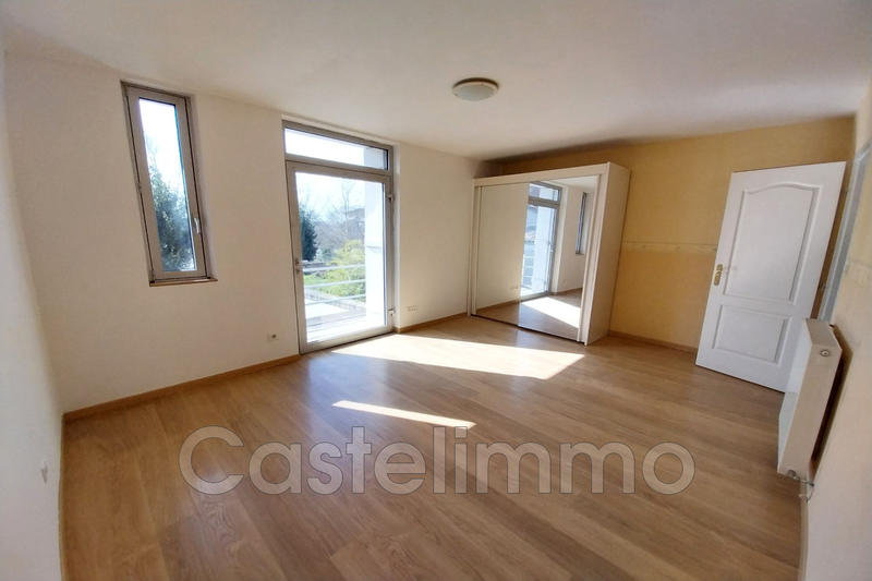 Maison de ville - 111 m² - 5 pièces
