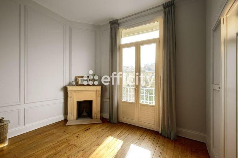 Maison bourgeoise - 160 m² - 8 pièces