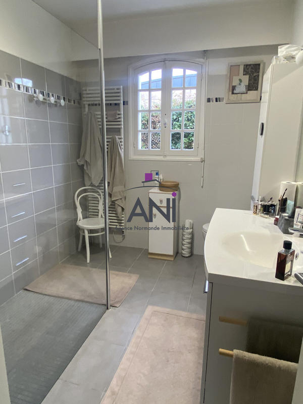 Maison - 178 m² - 7 pièces