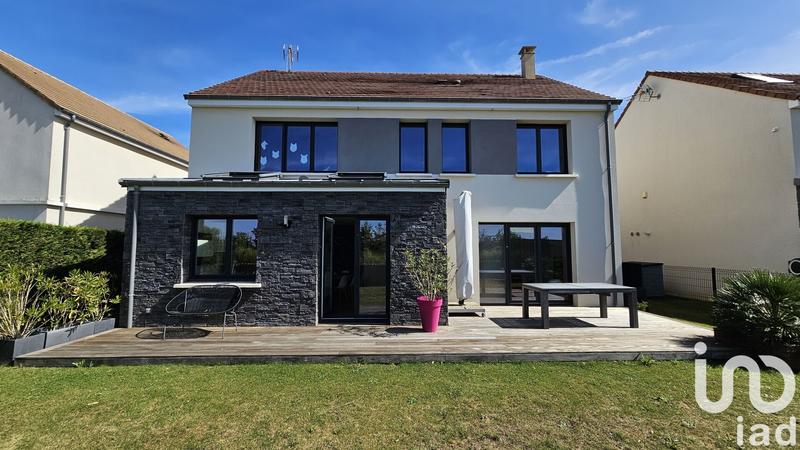 Maison - 140 m² - 6 pièces