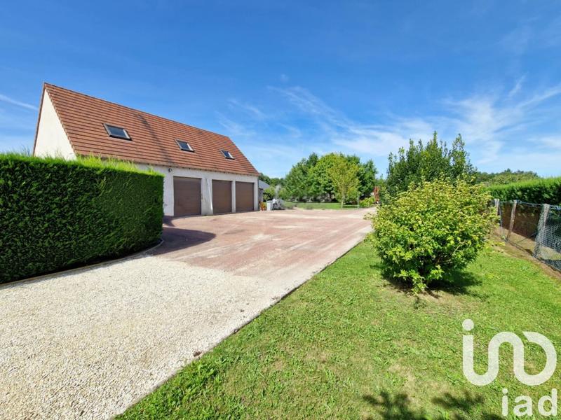 Maison - 300 m² - 9 pièces