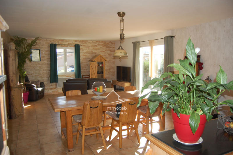 Maison - 85 m² - 3 pièces