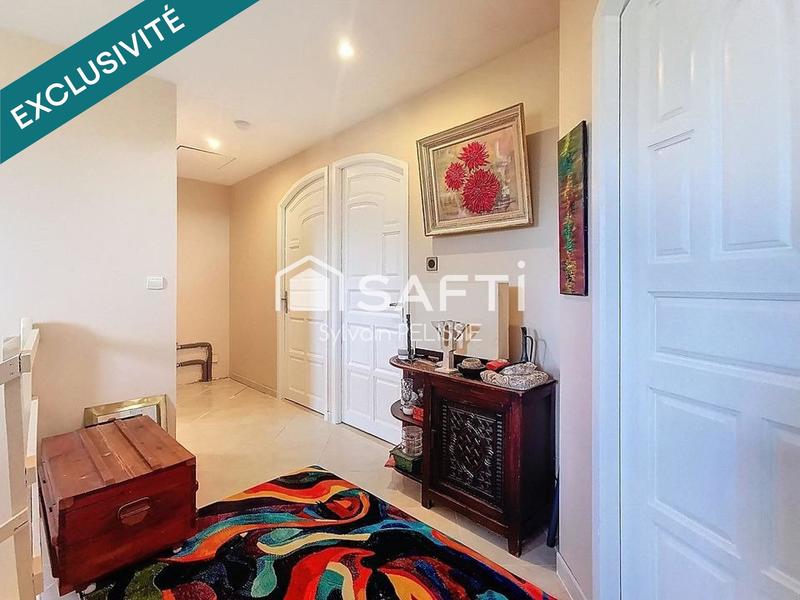 Maison - 200 m² - 7 pièces