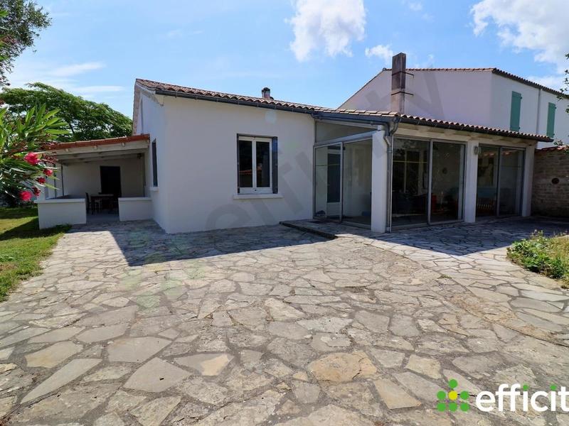 Maison - 121 m² - 7 pièces