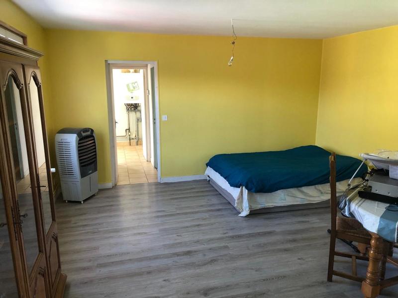 Local commercial - 1 050 m² - 9 pièces