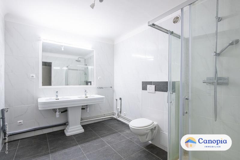 Maison - 170 m² - 8 pièces