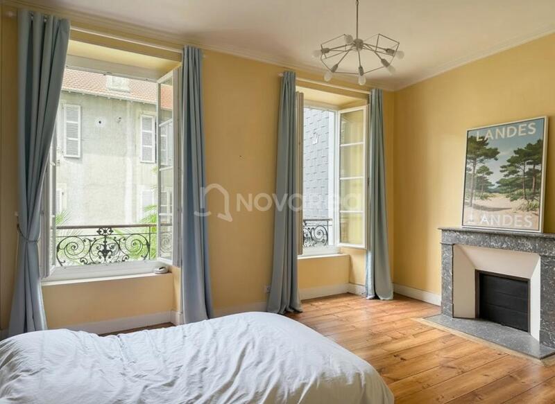 Appartement - 188 m² - 5 pièces