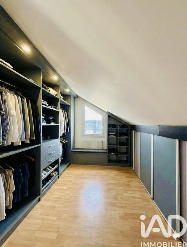 Maison - 136 m² - 6 pièces