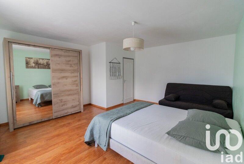 Maison - 194 m² - 8 pièces