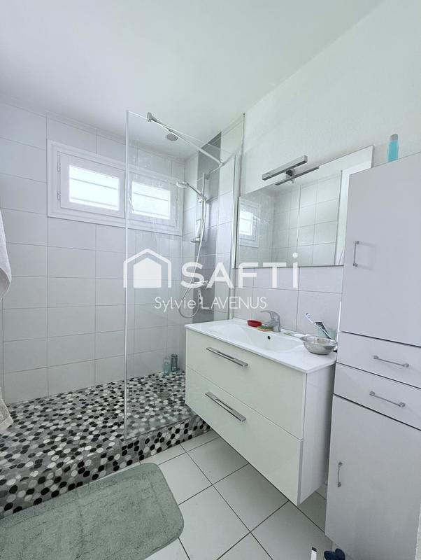 Maison - 180 m² - 7 pièces