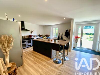 Maison - 90 m² - 3 pièces