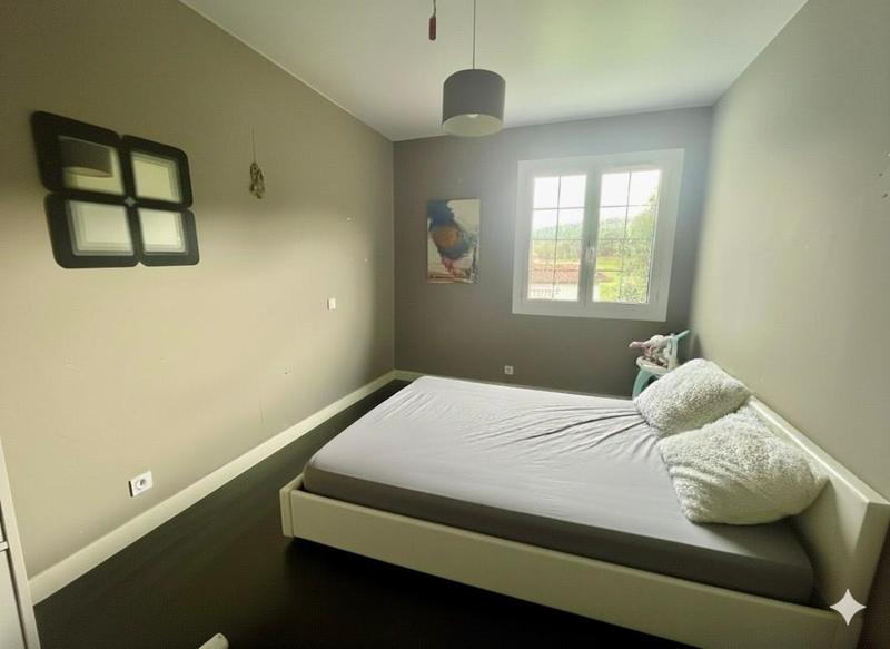 Maison - 200 m² - 9 pièces