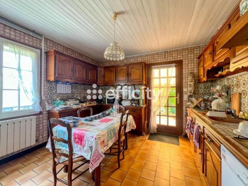 Maison - 208 m² - 8 pièces