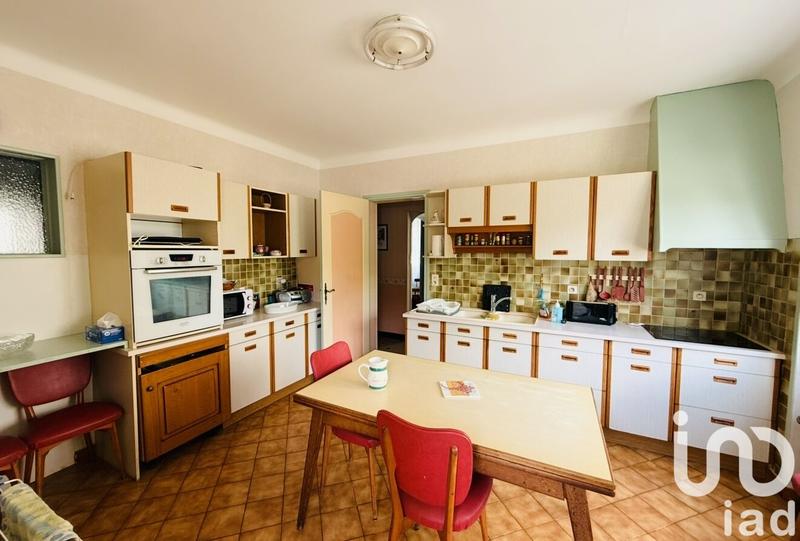 Maison - 288 m² - 12 pièces