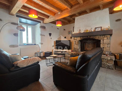 Maison - 143 m² - 6 pièces