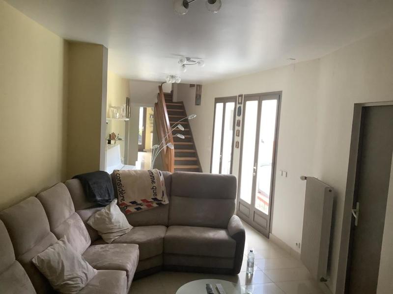 Maison - 242 m² - 7 pièces