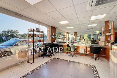 Fonds de commerce - Magasins - 38 m²