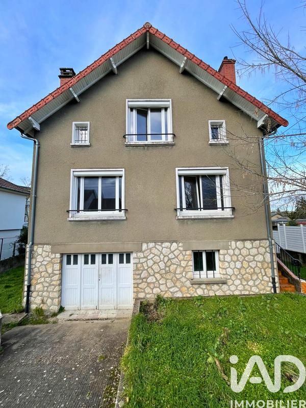 Maison - 97 m² - 5 pièces