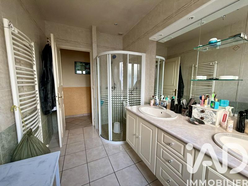 Maison - 106 m² - 5 pièces