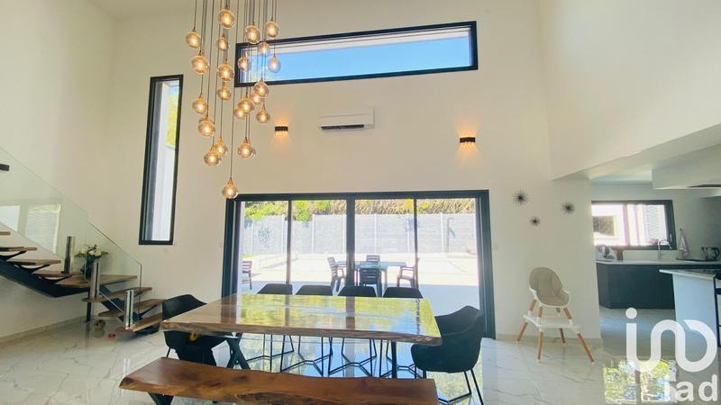 Maison - 190 m² - 8 pièces