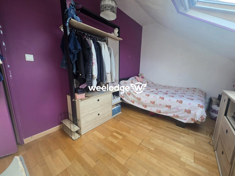 Maison - 94 m² - 5 pièces