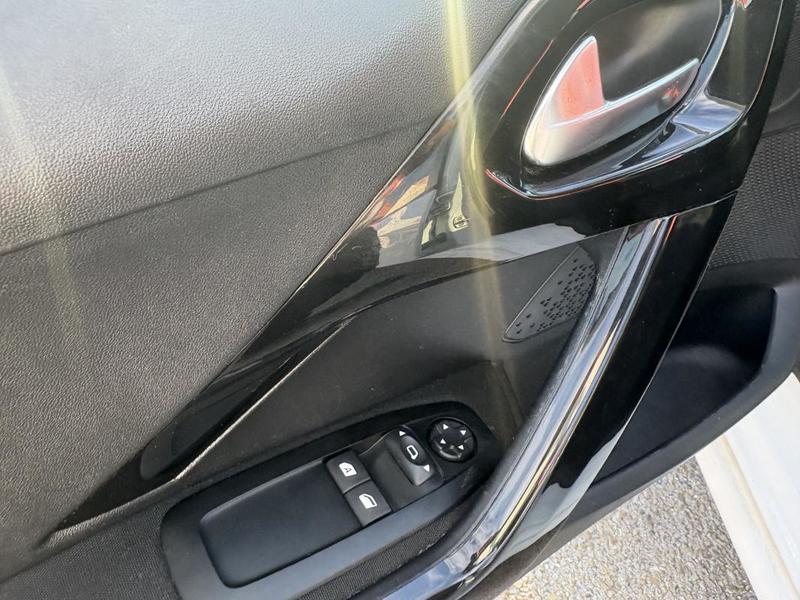 Peugeot 208 1.6 Bluehdi 75cv Active Bvm5