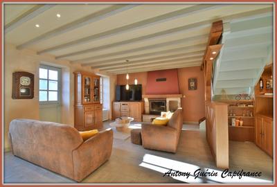 Longère - 201 m² - 7 pièces