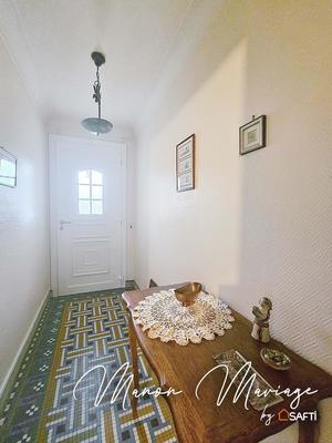 Maison - 95 m² - 5 pièces