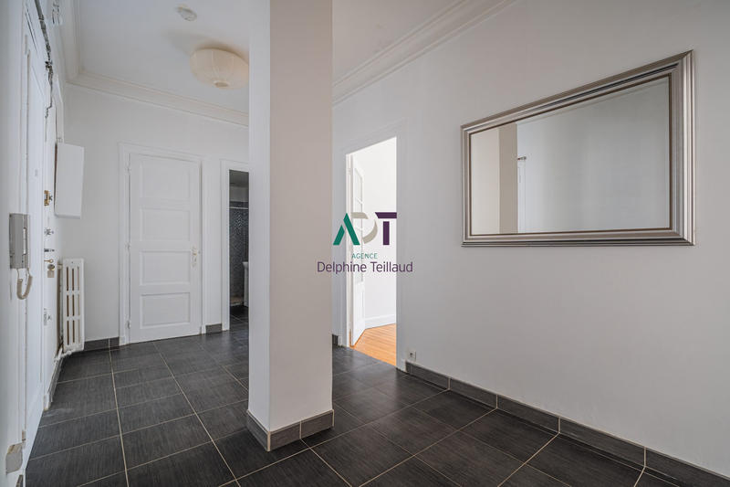 Appartement - 76 m² - 2 pièces