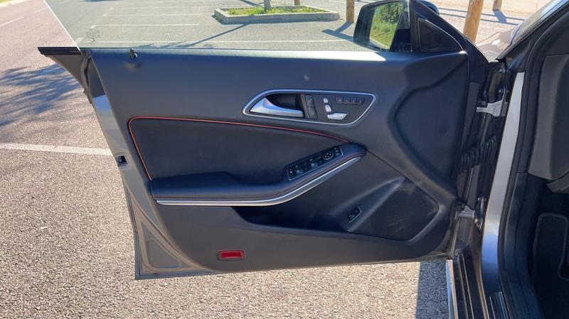 Mercedes Cla Shooting Brake Classe 220 d 177 7g-Dct Fascination