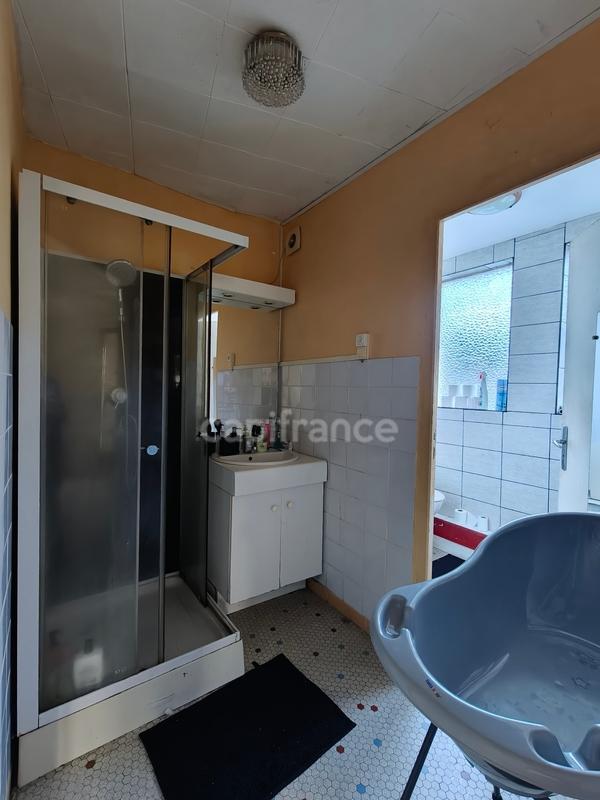Studio - 42 m² - 2 pièces