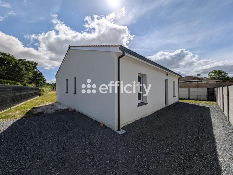 Maison - 90 m² - 4 pièces