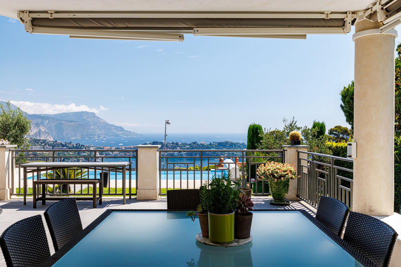 Maison - 350 m² - 7 pièces