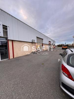 Local commercial - 945 m² - 5 pièces