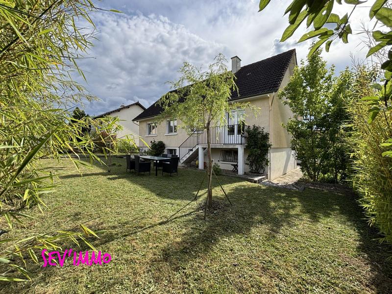 Maison - 158 m² - 7 pièces