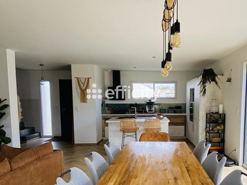 Maison - 132 m² - 6 pièces