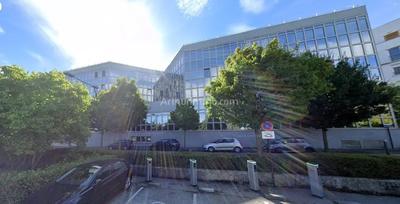 Bureau - 146 m² - 3 pièces