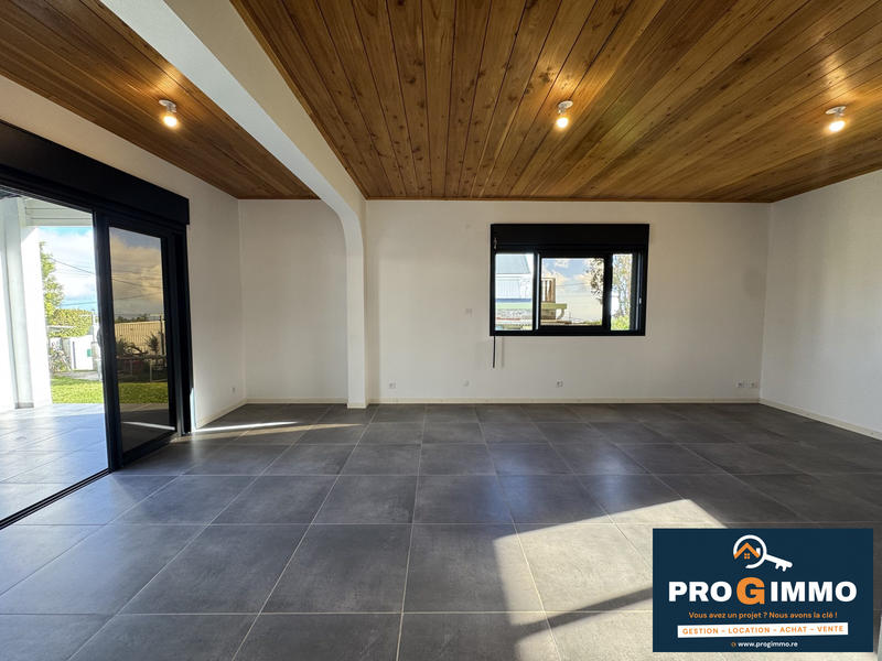 Maison traditionnelle - 90 m² - 4 pièces