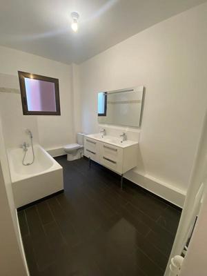 Appartement - 122 m² - 4 pièces