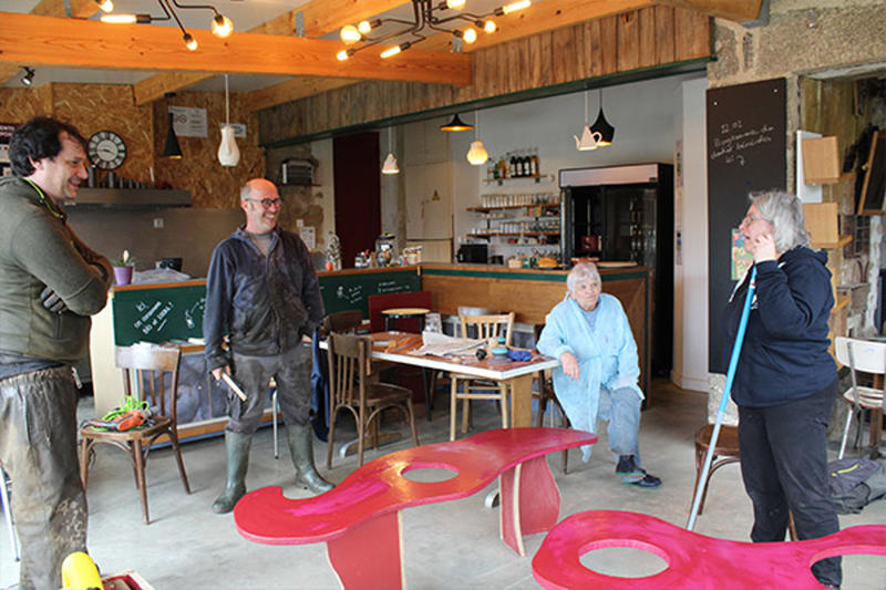 Chantier de bénévoles au nombril