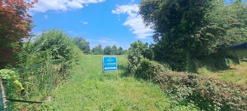 Terrain constructible - 2 559 m²