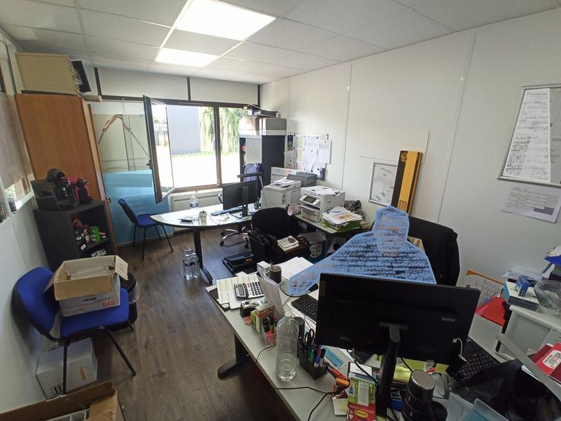 Bureau - 113 m²