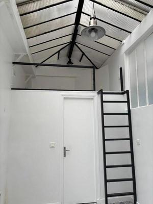 Bureau - 23 m² - 2 pièces