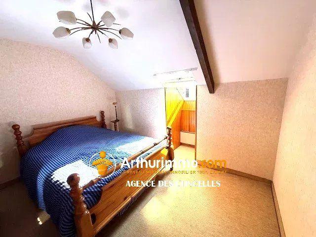 Maison - 215 m² - 7 pièces