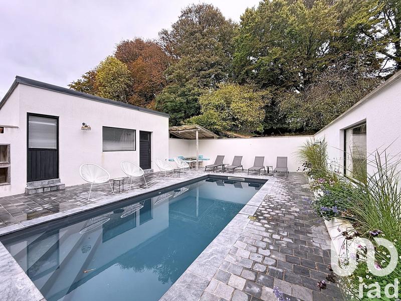 Maison - 442 m² - 8 pièces