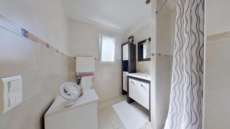 Maison - 174 m² - 5 pièces